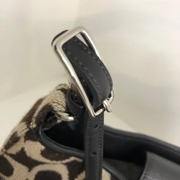 Coach Vintage Signature C Wool Shoulder Bag - Picture 9 of 14